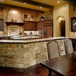 Pierre décorative dans la cuisine country bar-rack