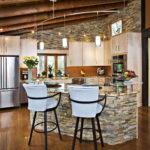 Pierre décorative rustique dans la cuisine