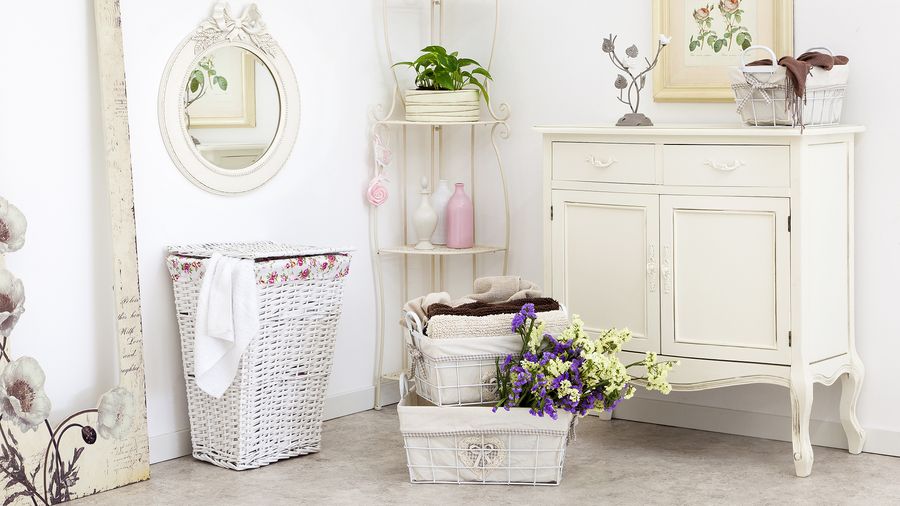 Décor de salle de bain corbeilles à journaux