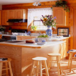 Conception de cuisine dans une maison privée Casque de configuration en L