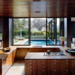 Conception de cuisine dans une maison privée Disposition en L de haute technologie