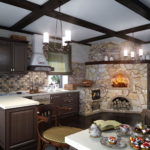 Conception de cuisine dans une maison de style champêtre privée