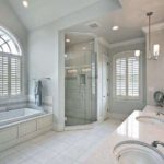 salle de bain avec des idées de design de douche