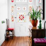 idée d'un couloir de beau style dans une maison privée photo