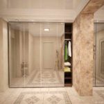 version du beau décor du couloir d'une chambre dans une maison privée photo