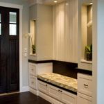 Un exemple de conception lumineuse d'un couloir de salle photo