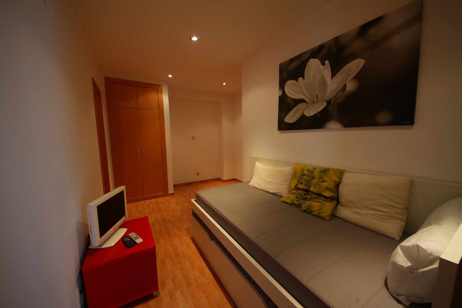 l'idée d'un bel intérieur de chambre étroite