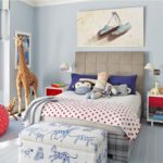 Jouet girafe dans la chambre des enfants