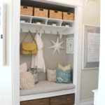 Niche intégrée pour les vêtements d'extérieur