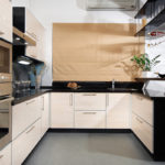 Set de cuisine noir et blanc