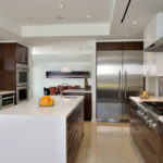 Plafond en placoplâtre avec spots