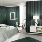 Fonds d'écran sombres de deux types dans une chambre