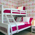 Lit bébé avec deux lits