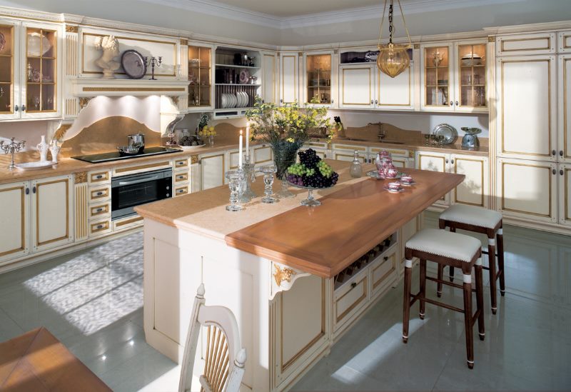 Κουζίνα νησί με πάγκο από ξύλο