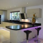 แถบดั้งเดิมพร้อมแสงไฟ