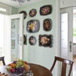 Dulang cantik di dinding dapur