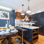 Couleur bleue dans la conception de la cuisine