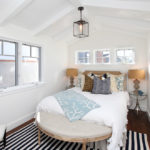 Conception d'une chambre dans une maison de campagne