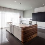 Plafond blanc avec spots