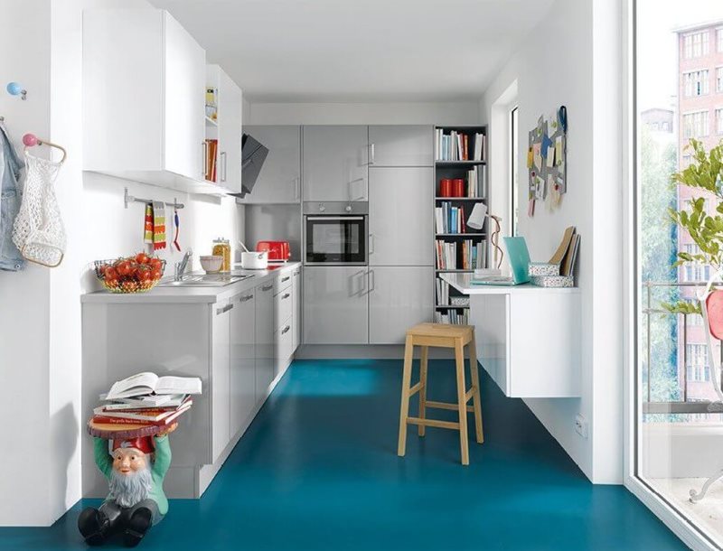 Cuisine moderne avec abat-jour turquoise