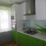 ห้องครัวพร้อมเครื่องใช้ไฟฟ้าครบวงจร