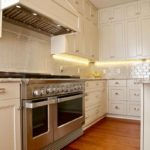 Lantai dapur kayu klasik