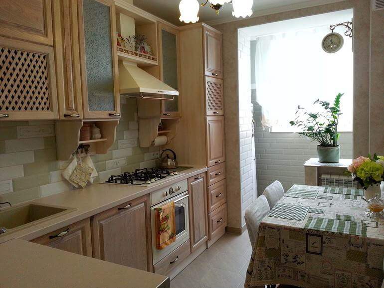 ห้องครัวสมบูรณ์พร้อมพื้นลามิเนต