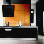 Tudung hitam berbondong-bondong untuk dapur berteknologi tinggi