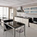 Tudung tudung di bahagian dalam dapur beige