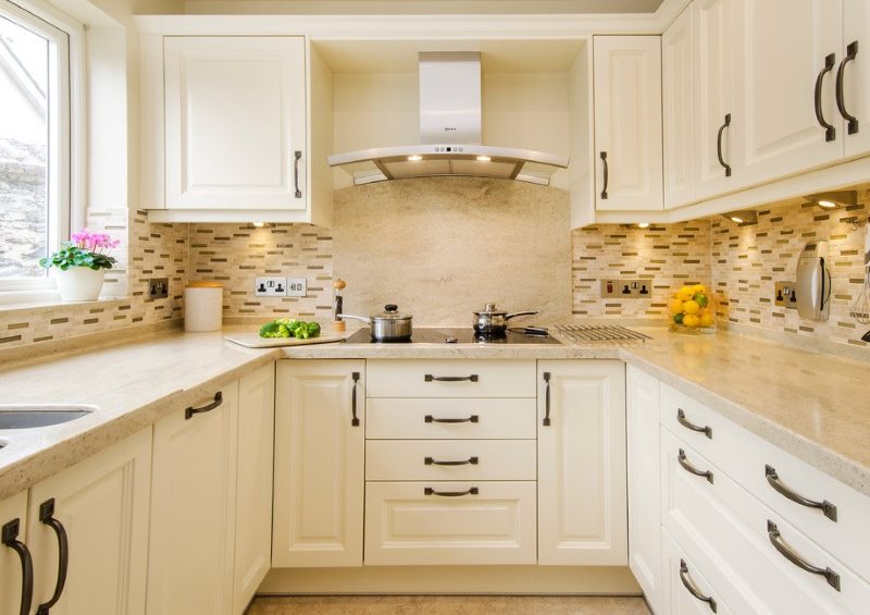 ครัวรูปตัวยูขนาดกะทัดรัด