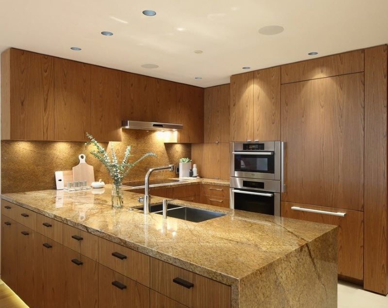 Χερσονήσου κουζίνας με ενσωματωμένο νεροχύτη