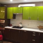 Bright furniture of the upper row goes well with the main color of wenge