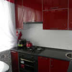 Kaunter meja hitam dan apron putih