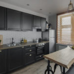 Meja dapur kayu semula jadi