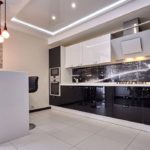 Bandar malam pada apron akrilik