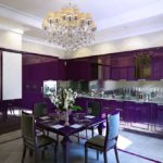 Lampu kandil kristal di siling dapur dalam gaya Art Deco