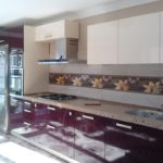 Pintu dapur berkilat