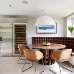 Coin intégré à l'intérieur de la cuisine