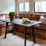 Μια ακριβή γωνία σε ένα ξύλινο πλαίσιο