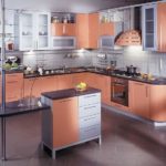 ห้องครัวมุมพร้อมบาร์ระยะไกล