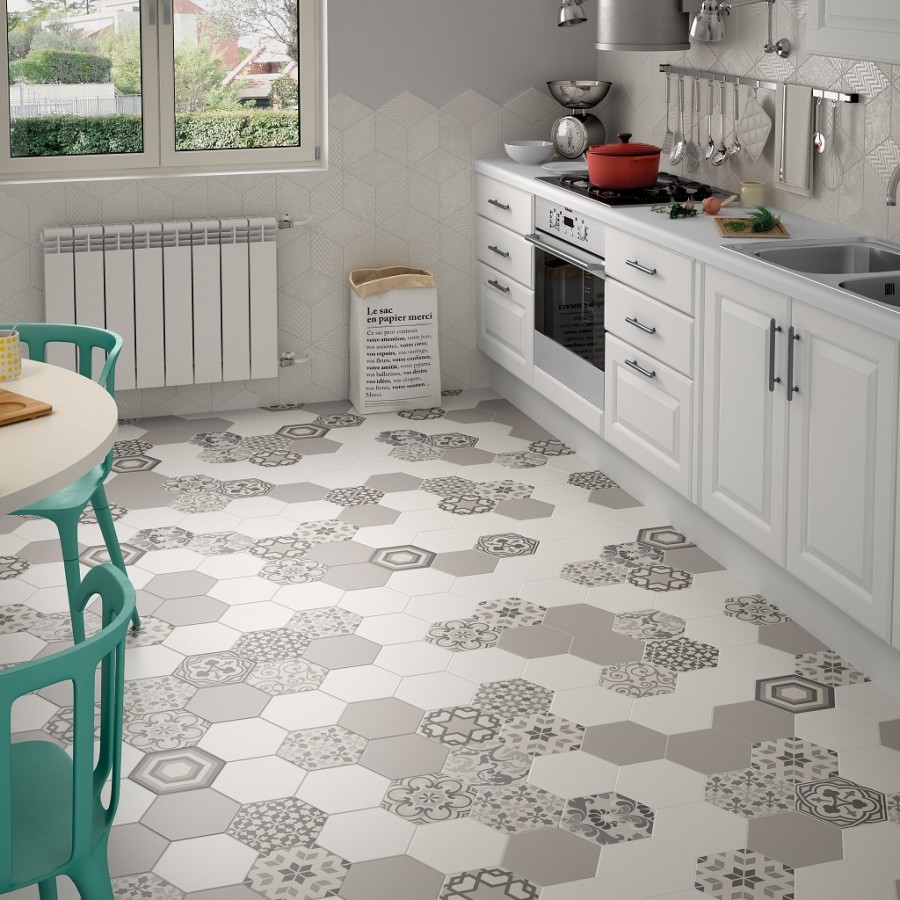Ceramic kitchen floor in shades of gray