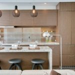 Contor de bare de marmură