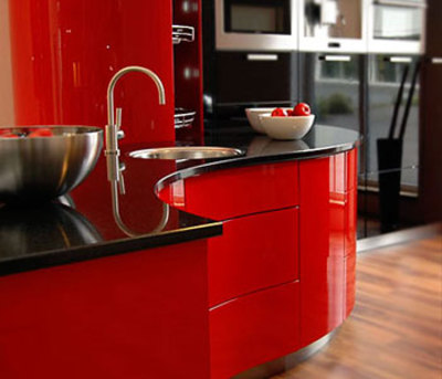 ครัวสีแดงสว่างเกินไป