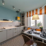 Roman curtain with a striped pattern