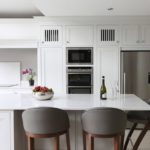 Bar tabureleri döşemeli koltuklar