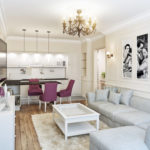 Αρθρωτά έργα ζωγραφικής στον τοίχο της κουζίνας