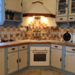 Dome hood in the corner of the kitchen