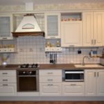 Πλατεία κεραμίδι στην ποδιά κουζίνας