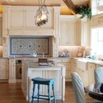 Κουζίνα νησί σε ένα μεγάλο δωμάτιο