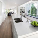 Insula de bucătărie cu chiuvetă integrată